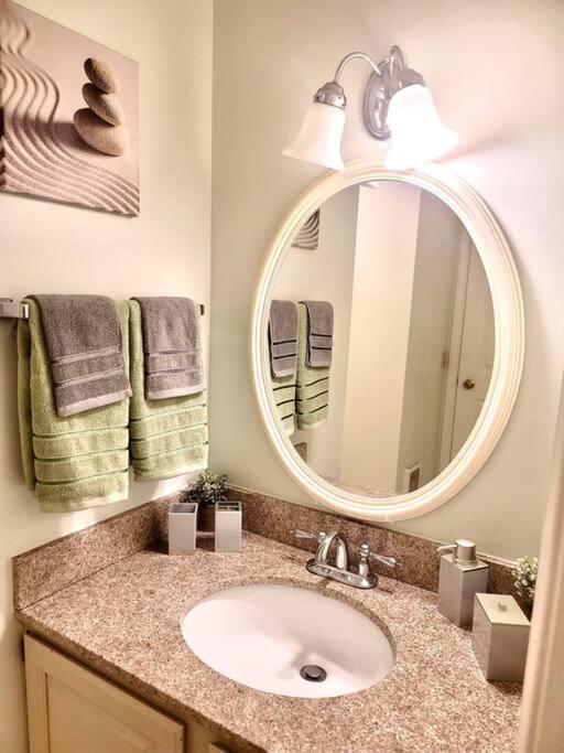 Gorgeous New Zen Suite Sleeps 4-Ski On Off Jiminy Hancock Exterior foto